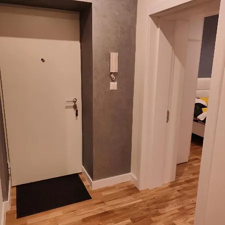 Center Dorcol Square Apartment