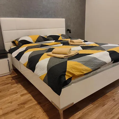 Apartment Center Dorcol Square *