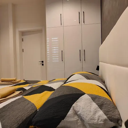 Apartment Center Dorcol Square *