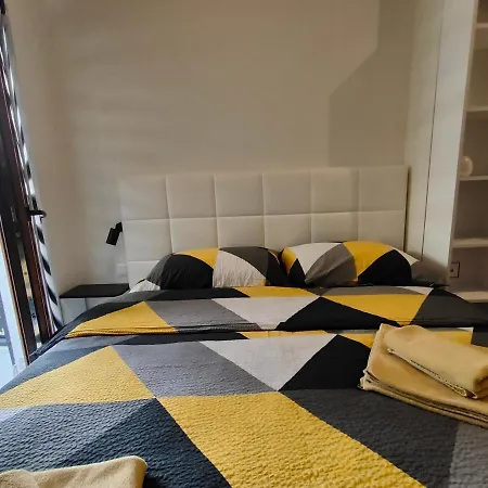Apartment Center Dorcol Square *